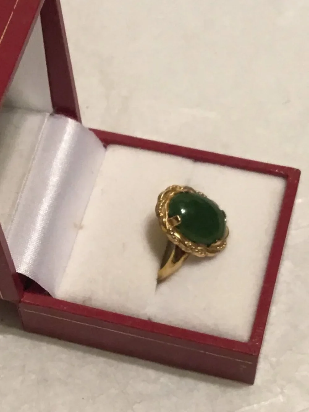 Vintage antique 10K gold filled ring with large oval green stone size 7